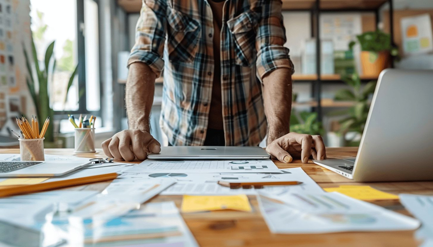 Comment choisir le bon spécialiste pour la création de votre site professionnel